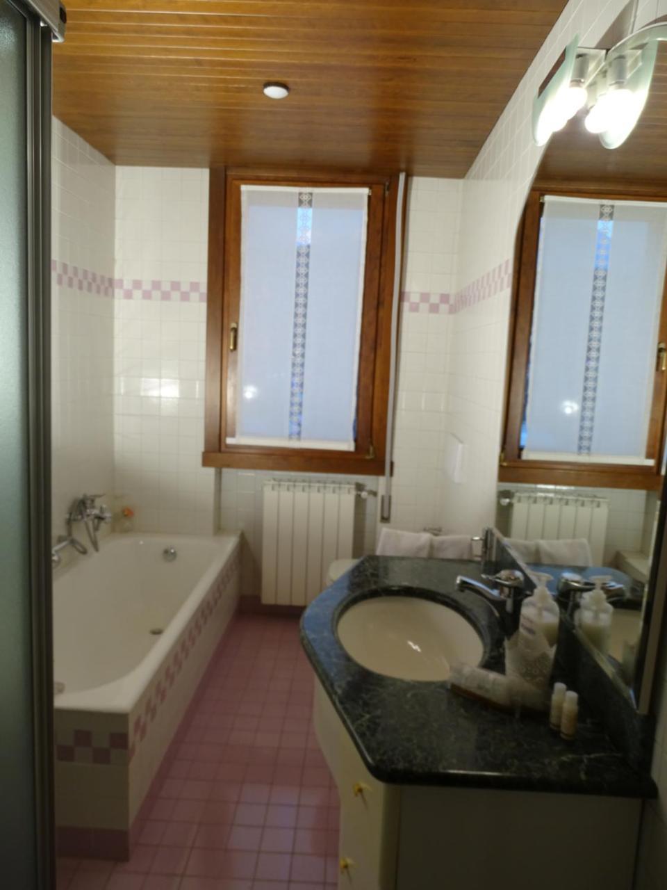Bed and Breakfast La Casa Di Clara Esine Экстерьер фото